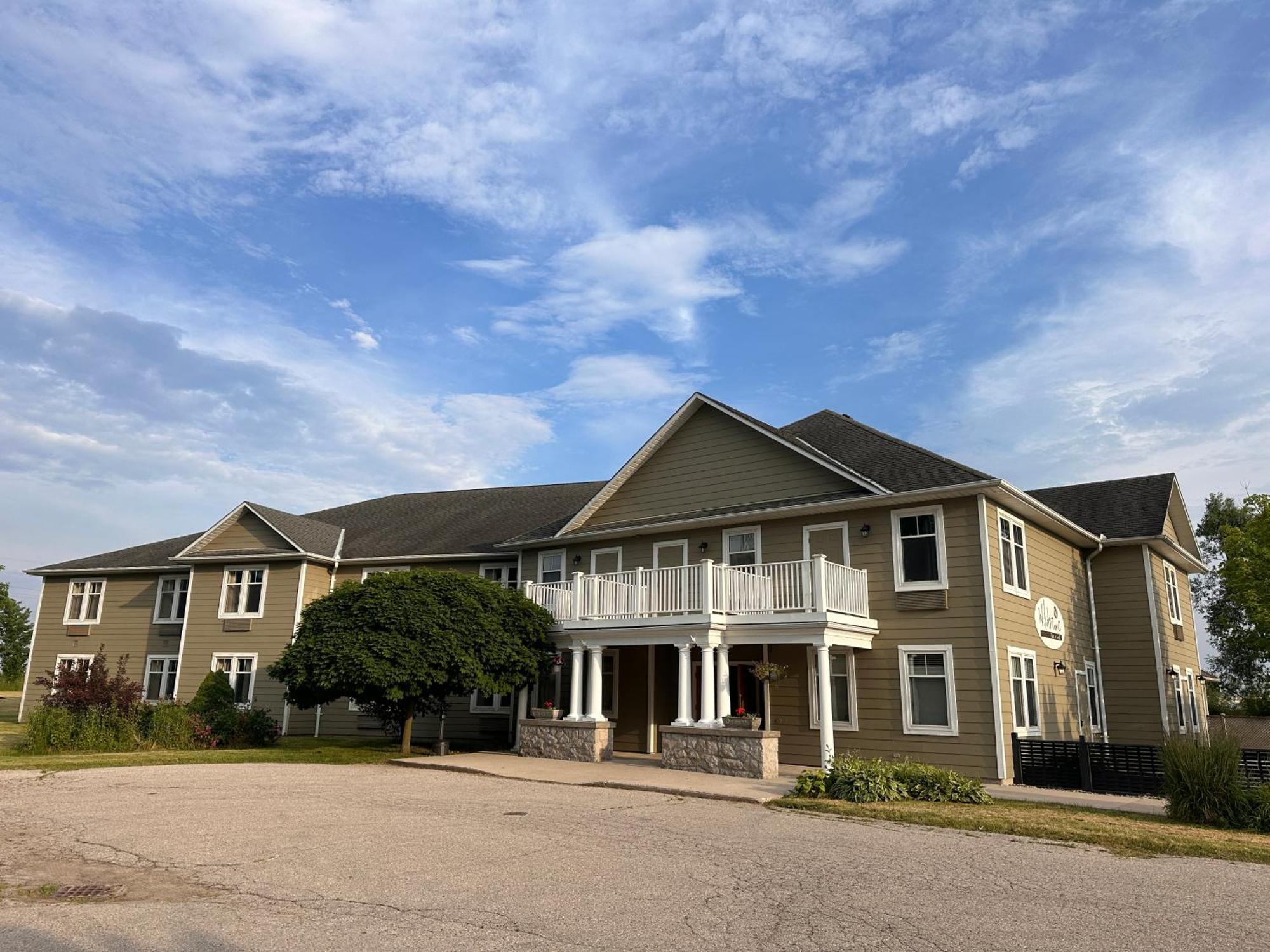 Stone Willow Inn Saint Marys Exterior photo